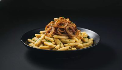 Original Schwäbische Spätzle mit gegrillten Zwiebeln